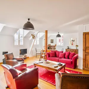 https://sotto-le-stelle-fabuleux-duplex-dhyper-centre.inbrittany.com